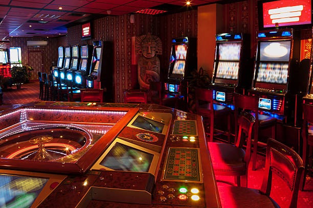 Side-by-side comparison of esports and traditional football betting markets on bumi4d